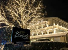 Bonfanti Design Hotel, hotel v destinaci Chienes