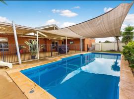 Modern family home with pool, vacation rental in Carisbrook