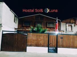 Hostal Sol y Luna, hostel in Santiago