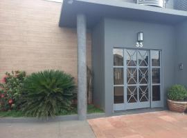 Hotel Albatroz，位于乌贝拉巴乌贝拉巴机场 - UBA附近的酒店