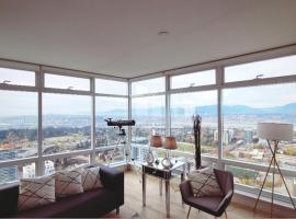 High Luxury Penthouse - Private Suite with ensuite bathroom, hotel in Surrey