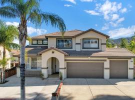 Pool-BBQ-View-Balcony-Fireplace-King-Garage-WD, hotel v destinaci Lake Elsinore