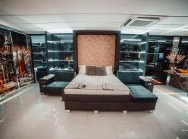 1Million Luxury Suites