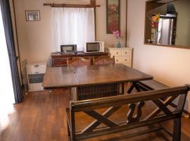 一組貸切宿 岡村 弐番館 limited to 1group per day 一棟まるまる貸切, hótel í Suwa