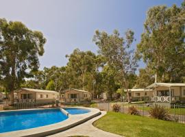 Crystal Brook Tourist Park, family hotel in Doncaster East
