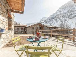 Chalet Le Bois Joli, chalé alpino em Bonneval-sur-Arc