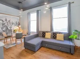 Fawkes Quarter in the centre of the city, sleeps 6