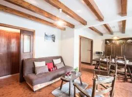 Appartement 4 pers avec terrasse, parking privé, proche thermes et remontées mécaniques - FR-1-296-198