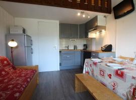 Appartement Vallouise-La Casse, 2 pièces, 5 personnes - FR-1-330G-78, hotel in Le Poët