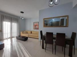 Two bedroom modern apartment, hotel perto de Filiouris River, Komotini