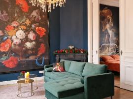De Cosy Barock met gezellige Patio !, self catering accommodation in Breda