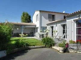 Charmante Maison avec Jardin, à Proximité du Centre des Portes-en-Ré, 3 Chambres, WIFI - FR-1-434-59