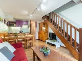 Appartement duplex Saint-Lary 6 pers, 2 ch, mezzanine, balcon - FR-1-296-302