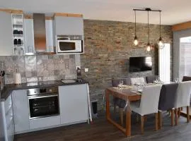 Appartement cosy avec balcon et parking à Montgenèvre - FR-1-266-150