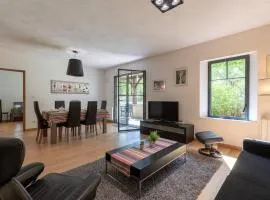 Superbe appartement pour 6 avec terrasse, jardin privé, Wi-Fi gratuit et parkings - Saint-Lary Centre - FR-1-296-320