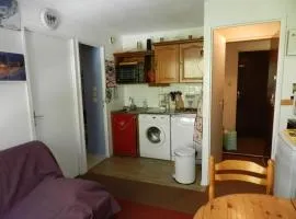 Studio cabine 4 pers. proche pistes, balcon, parking, animaux admis - FR-1-557A-32