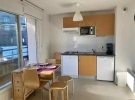 Studio confortable pour 4 pers à Arette, kitchenette, parking, casier à skis - FR-1-602-99