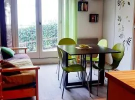 Studio Calme en Hypercentre avec Cuisine Équipée et Parking Proche - FR-1-234-260