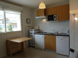 Appartement cosy 4 pers. sur les pistes, parking gratuit, casier à skis, lave-vaisselle, lave-linge - FR-1-602-47, hotel v destinaci Arette