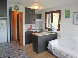 Grand studio 5 personnes avec balcon, parking, proche station - FR-1-322-435