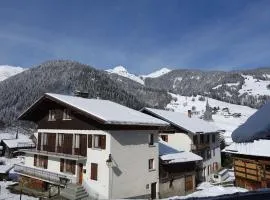 Gîte 15 pers. - Mobilité réduite - Proche Saint-Guérin - Parking, Salle de réunion, Ski room - FR-1-342-260