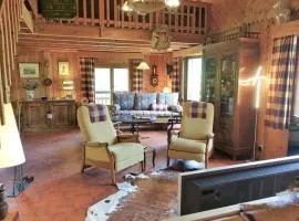 Chalet chaleureux pour 10 personnes avec cheminée et internet, proche des pistes - FR-1-342-224