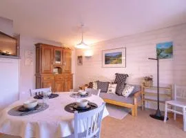 Confort et Accès Facile : Proche Télécabine, 2 Chambres - FR-1-296-364