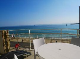 Quiberon - Studio rénové 28m² - Terrasse sud - Garage privé - FR-1-478-41, Hotel in Quiberon