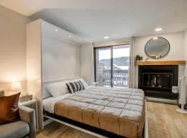Cedar Lodge Royal Studio Condo - Downtown Frisco