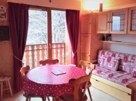 Appart 3* 6 pers, ski aux pieds, balcon, St-Jean-d'Aulps - FR-1-573-32