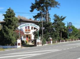 Hostellerie Du Parc, hotel v destinaci Labarthe-Inard