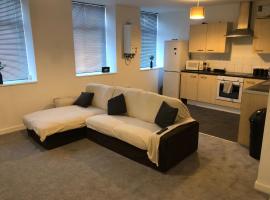 2 bedroom flat in kingswood, apartamentai Bristolyje