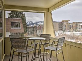 Condo on Fraser River Less Than 4 Mi to Winter Park Resort, apartment in Winter Park