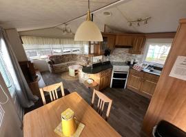 Willerby Granada 2-Bedroom Parkhome, Glasgow，阿丁斯頓的飯店