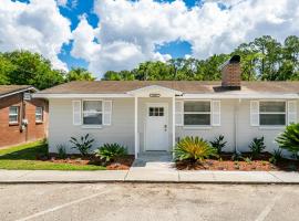 Adorable 2bed1bath Unit Sleeps 4 Close To Town Center Downtown Beach Mayo Clinic, hotel near Regency Square, Jacksonville