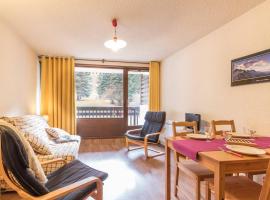 Charmant studio ski-in/ski-out 4 pers. avec piscine, jardin et parking à La Salle les Alpes - FR-1-330F-62, hotel in Serre Chevalier