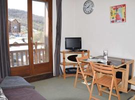 Appartement Risoul, 2 pièces, 4 personnes - FR-1-330-220、リスルのバケーションレンタル