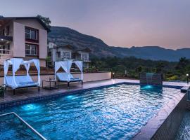 Asanjo Villa by StayVista - Mulshi's lush beauty with Eclectic interiors, Valley view, Movie projector & a refreshing swimming pool, cottage in Mulshi