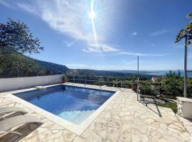 Villa Corfou, hotel with parking in Corfu