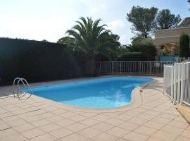 Appartement Saint-Raphaël, 3 pièces, 4 personnes - FR-1-226A-148, apartment in Boulouris-sur-Mer