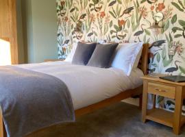 Marshpools Bed & Breakfast - Licensed near Weobley village, B&B in Weobley