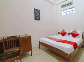 OYO 2899 Ardilia Bandara Syariah, hotell i Jambi