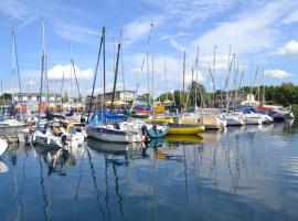 Ferienwohnungen im Hafen Pier1 am Cospudener See bei Leipzig, appartement in Markkleeberg