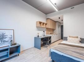 SHED Vilnius Coliving, hotel con estacionamiento en Vilna