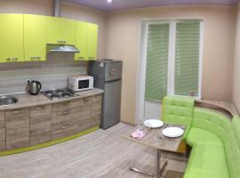 Apartment near metro Pozniaky，位于基辅的酒店