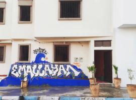 Emallayan Hostel, hostel v mestu Imsouane