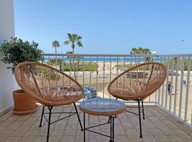 Santa Barbara A Beach front apartment with sea view and garage in Conil