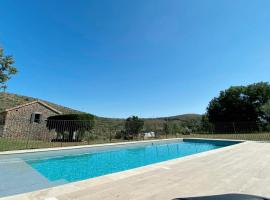 Mas de Veyras - Gîtes 5 étoiles en Ardèche, vakantiehuis in Lachapelle Sous Aubenas