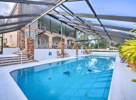 Elegant Winter Haven Villa with Dock and Lanai!, hotel with parking in Winter Haven