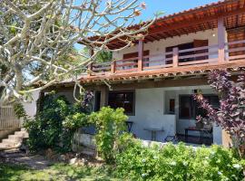 Casa pé na areia - 4m da praia!, Ferienhaus in São Pedro da Aldeia